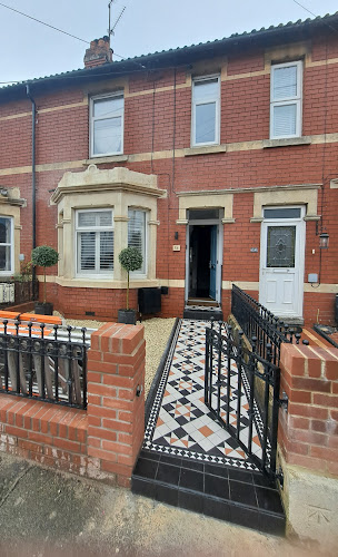 E Reynolds Fencing