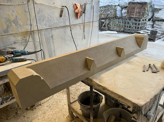 E Reynolds Fencing
