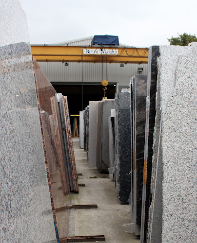 E Reynolds Fencing