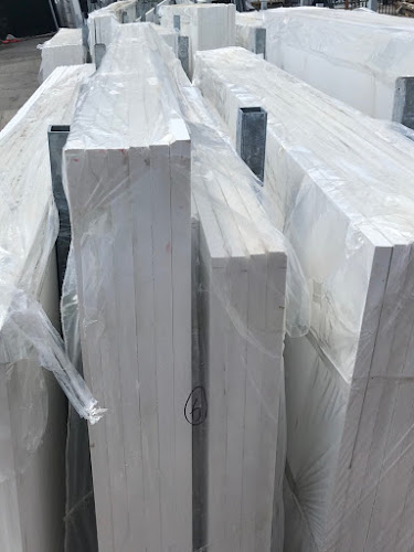 E Reynolds Fencing