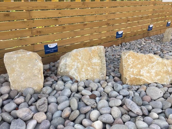 E Reynolds Fencing